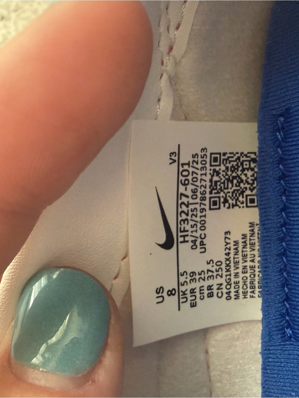 Nike Shoes - Picture 4 of 4